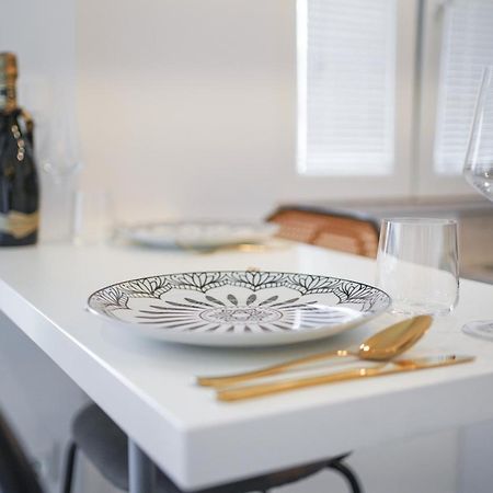 Studio Apartment Smile, Near Beach & Center, Free Parking, Balcony Makarska Eksteriør bilde