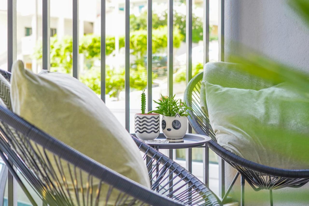 Studio Apartment Smile, Near Beach & Center, Free Parking, Balcony Makarska Eksteriør bilde